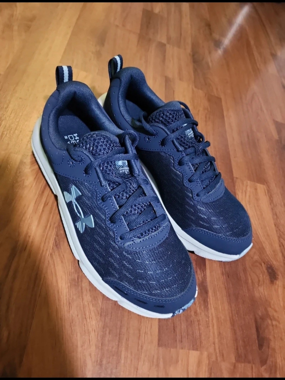 Under Armour Women's Charged Assert 10